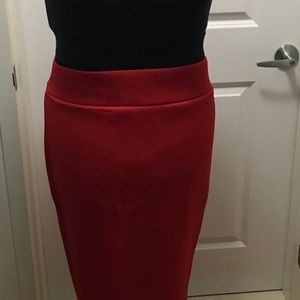 Eloquii size 16 black pencil skirt with two Gwp
